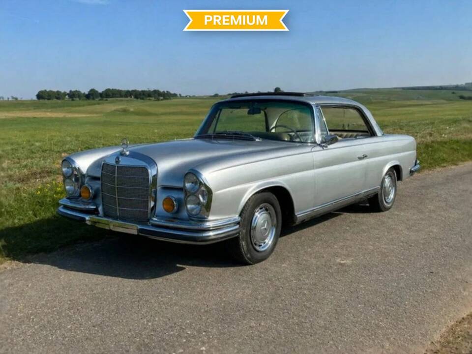Bild 1/8 von Mercedes-Benz 220 SE b (1962)