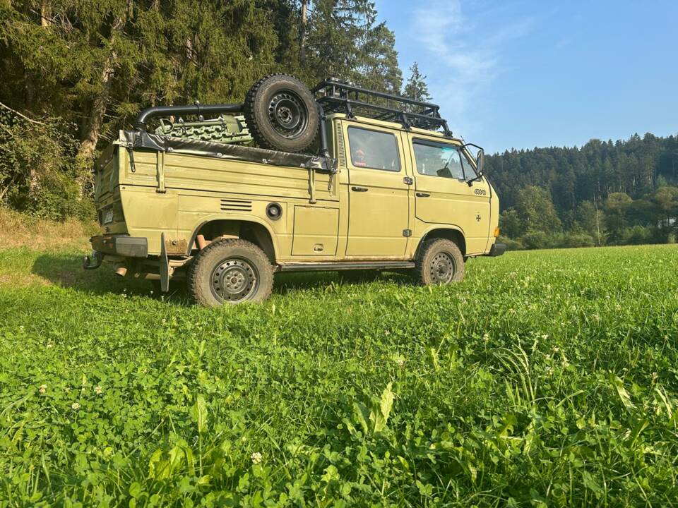 Imagen 3/15 de Volkswagen T3 Doppelkabine 1.6 TD (1991)
