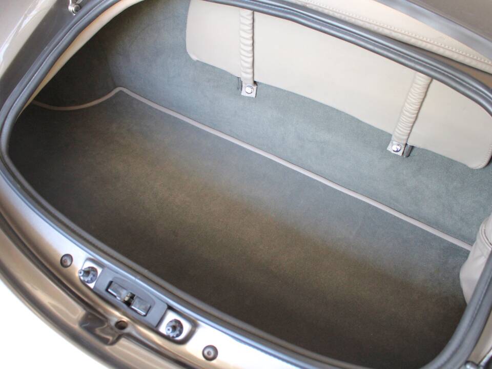 Immagine 46/50 di Wiesmann Roadster MF4 (2012)