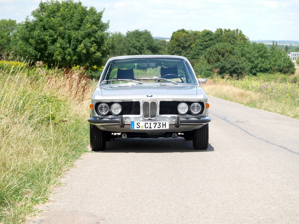 Image 32/36 of BMW 3.0 CSi (1973)