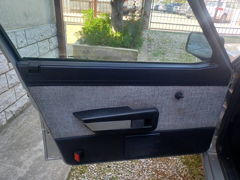 Immagine 47/81 di Alfa Romeo Giulietta 1.6 (1984)