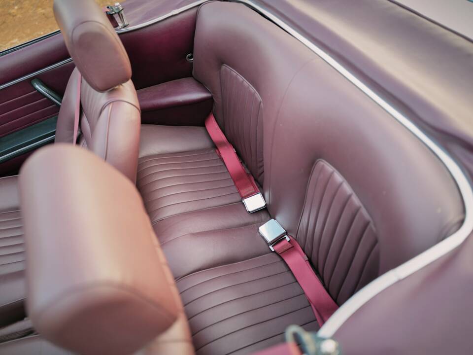 Imagen 9/40 de Peugeot 504 Convertible (1974)
