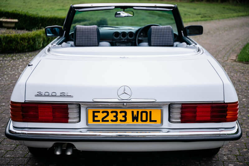 Bild 33/50 von Mercedes-Benz 300 SL (1987)