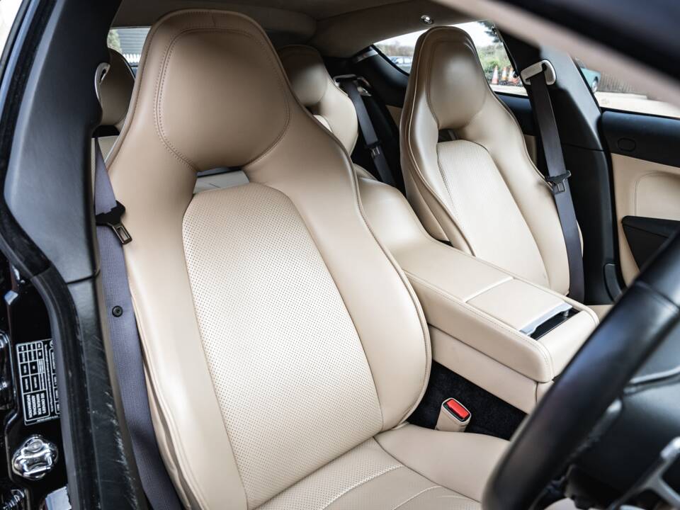 Bild 29/38 von Aston Martin Rapide S (2013)