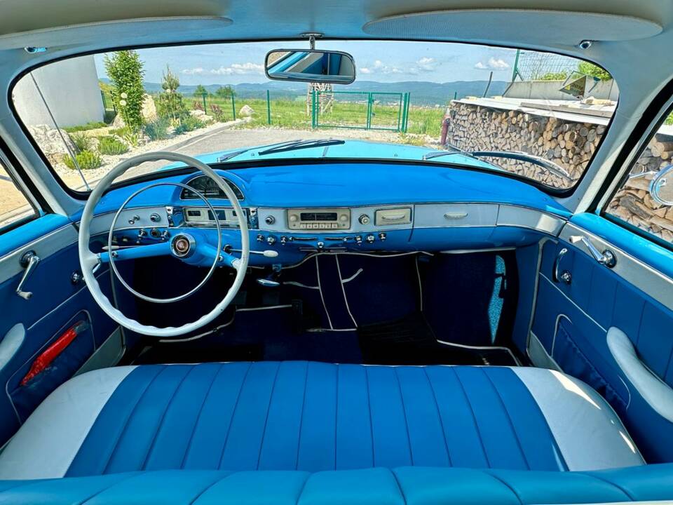 Image 8/17 de Tatra 603 Tatraplan (1959)