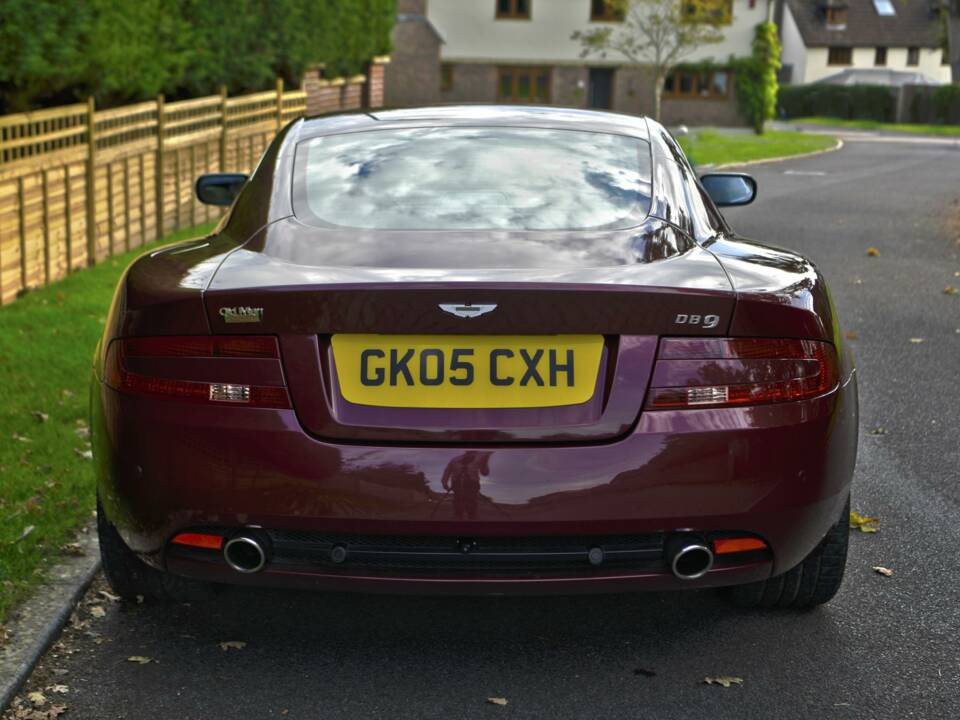 Bild 13/50 von Aston Martin DB 9 (2005)