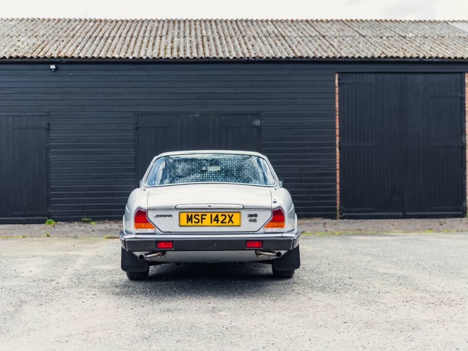 Imagen 16/50 de Jaguar XJ 6 4.2 (1982)