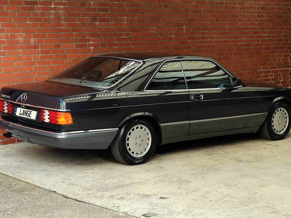 Image 6/79 of Mercedes-Benz 560 SEC (1991)