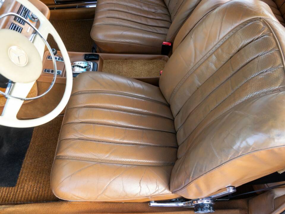 Bild 49/50 von Mercedes-Benz 280 SE 3,5 (1970)