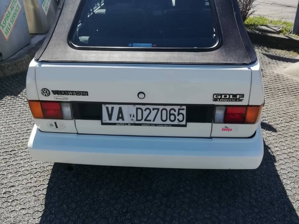 Bild 3/4 von Volkswagen Golf I Cabrio GLi 1.8 (1992)