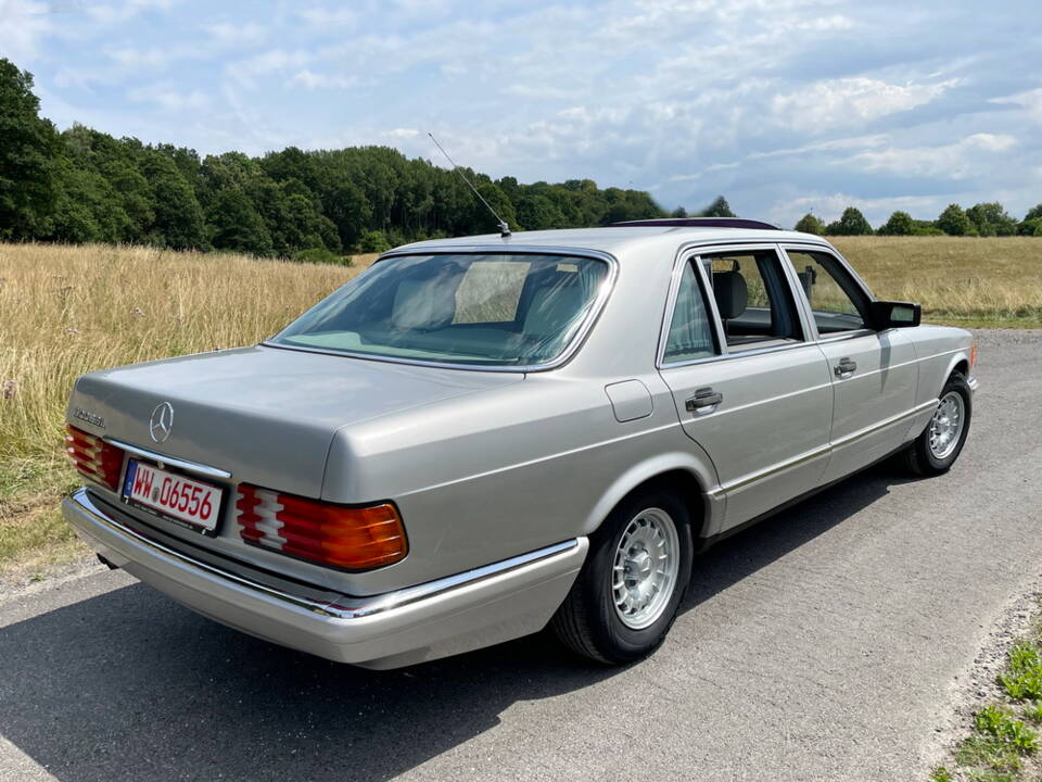 Image 5/24 of Mercedes-Benz 500 SEL (1982)