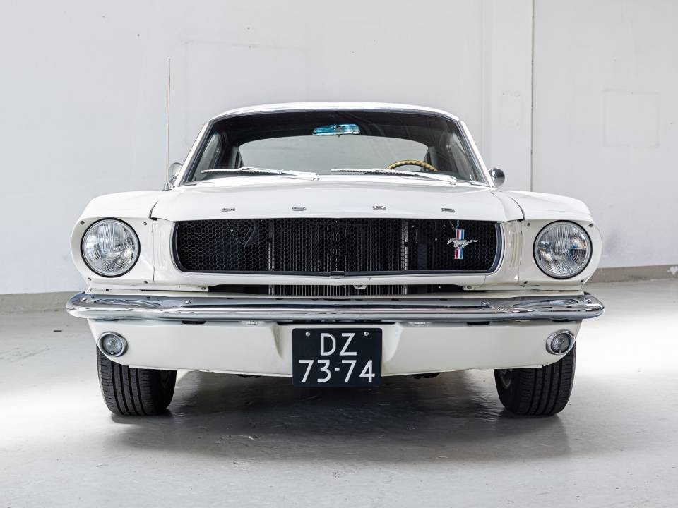Image 2/41 of Ford Mustang GT (1965)