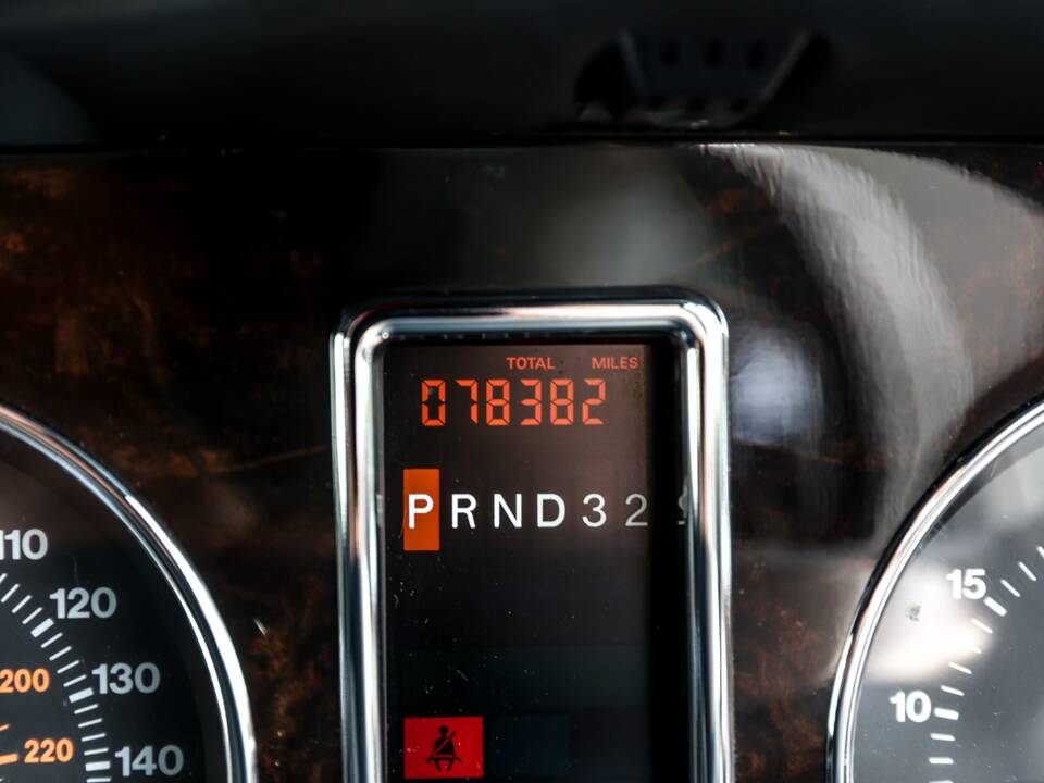 Image 34/49 de Bentley Continental R (2003)