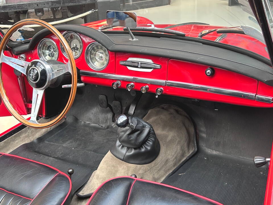 Image 17/35 of Alfa Romeo Giulietta Spider (1960)