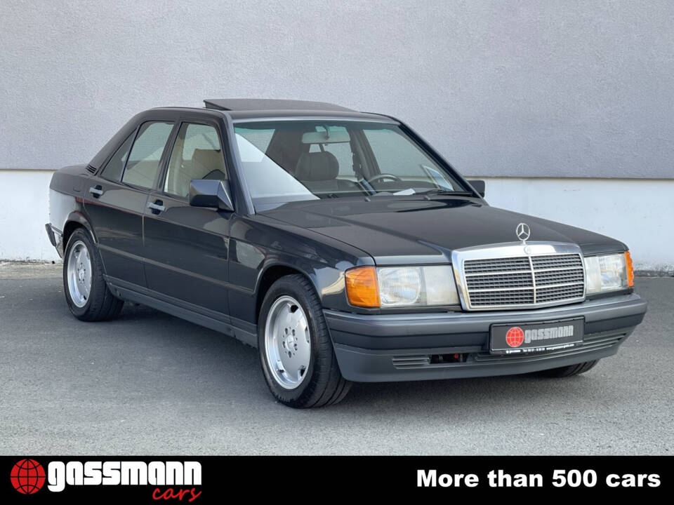 Immagine 3/15 di Mercedes-Benz 190 E 3.2 AMG (1986)