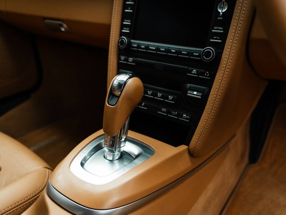 Bild 23/51 von Porsche 911 Carrera 4 GTS (2011)