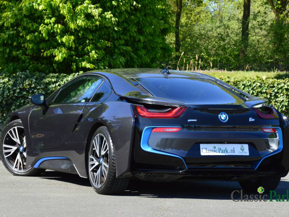 Afbeelding 3/50 van BMW i8 Coupé (2015)