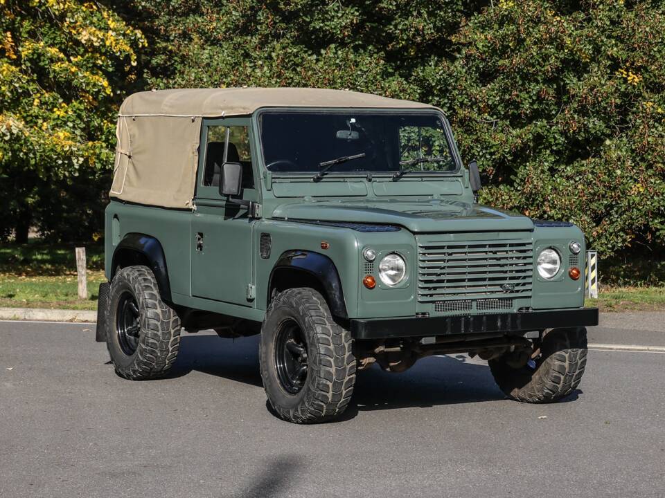 Image 1/21 de Land Rover Defender 90 Td5 (1999)