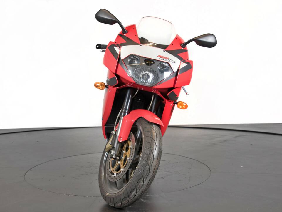 Immagine 3/22 di Aprilia RSV 1000 R (2000)