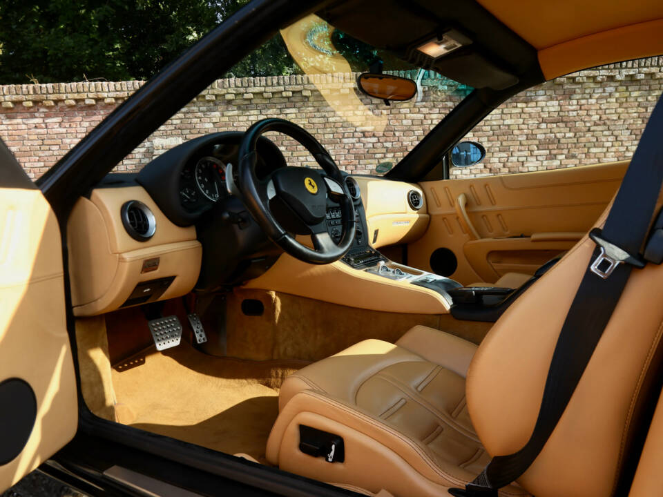 Image 23/50 of Ferrari 575M Maranello (2004)