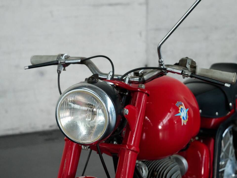 Image 5/28 of MV Agusta 125 TR (1958)