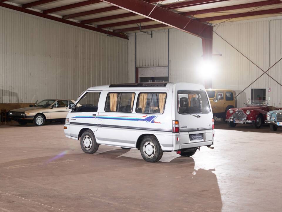 Bild 6/65 von Mitsubishi L300 (1993)