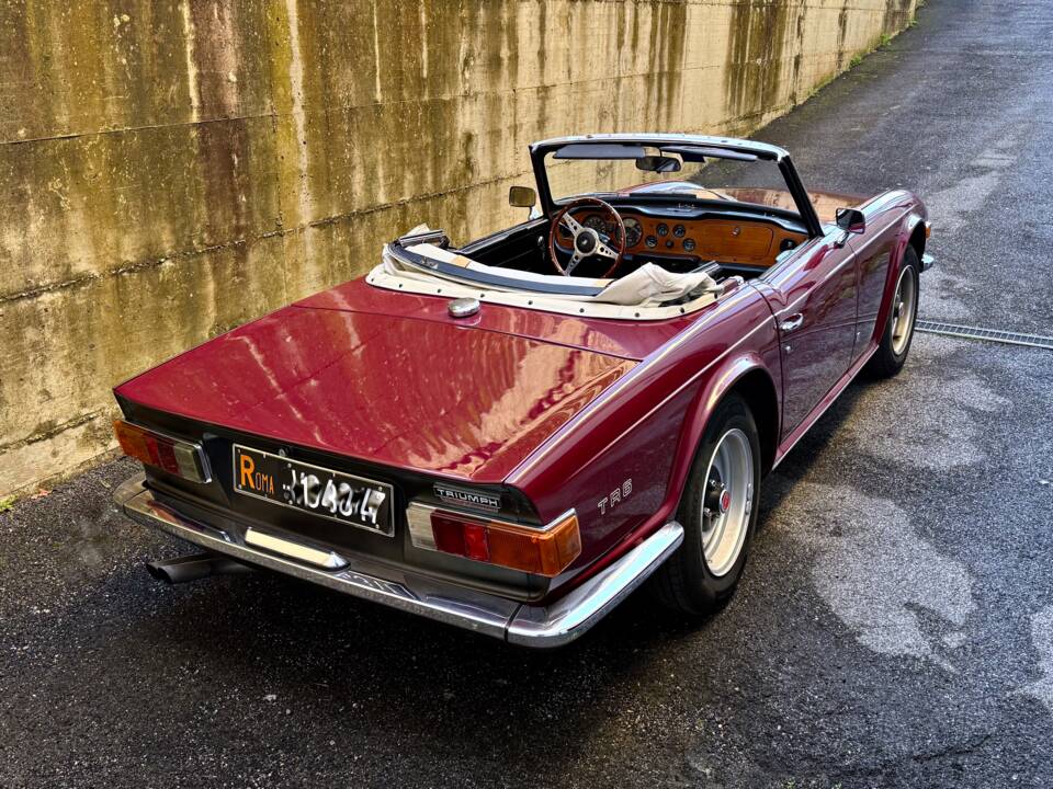 Imagen 5/20 de Triumph TR 6 PI (1973)