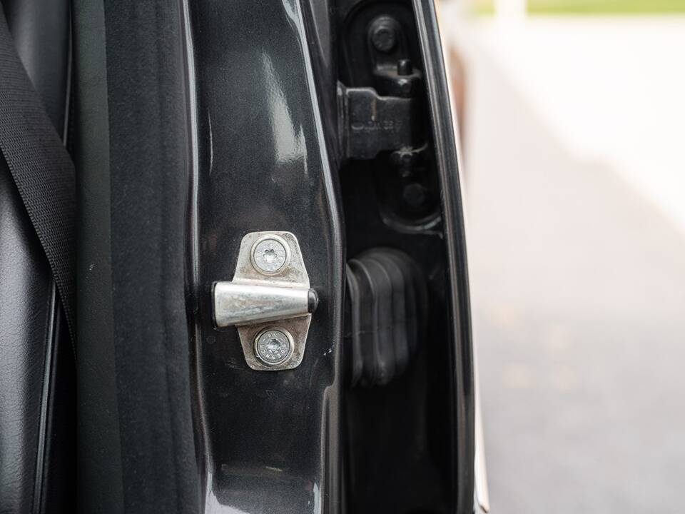 Bild 34/61 von Mercedes-Benz 500 E (1992)