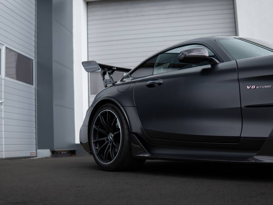 Image 14/37 of Mercedes-AMG GT Black Series (2022)