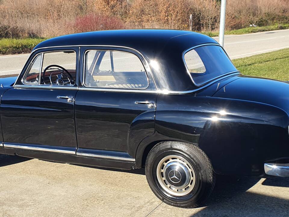 Image 4/30 de Mercedes-Benz 190 (1957)