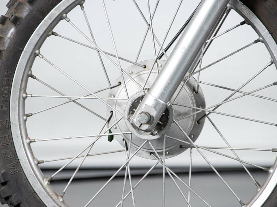 Bild 13/50 von BSA DUMMY (1974)