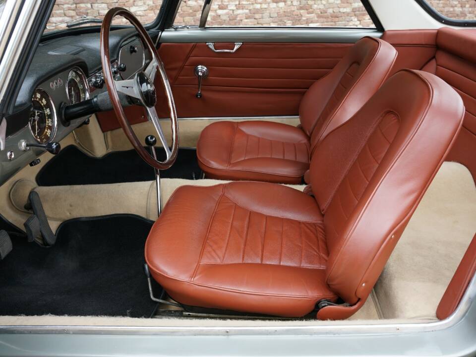 Image 4/50 of Lancia Flaminia GT Touring (1959)