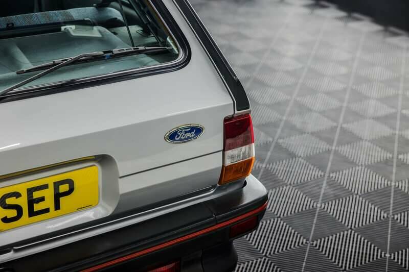 Image 49/50 de Ford Fiesta XR2 (1987)