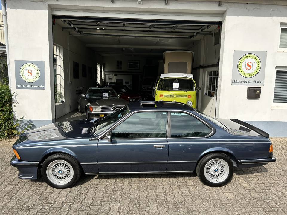 Image 17/27 of BMW M 635 CSi (1985)