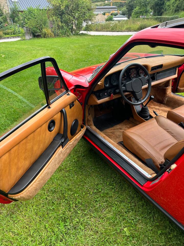 Image 44/100 of Porsche 911 2.7 S (1977)