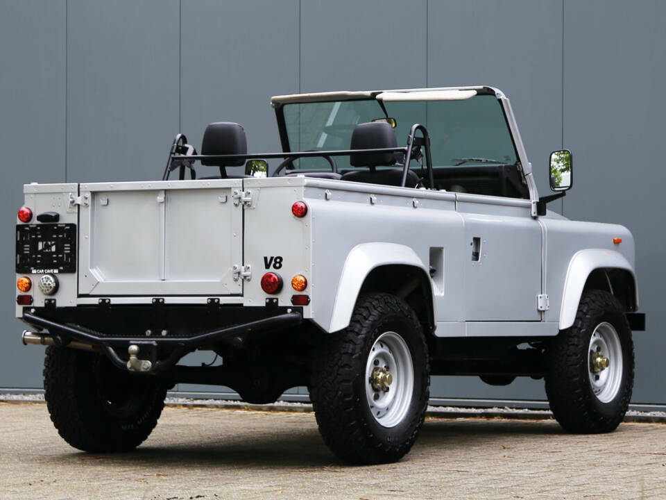 Bild 36/49 von Land Rover Defender 90 (1990)