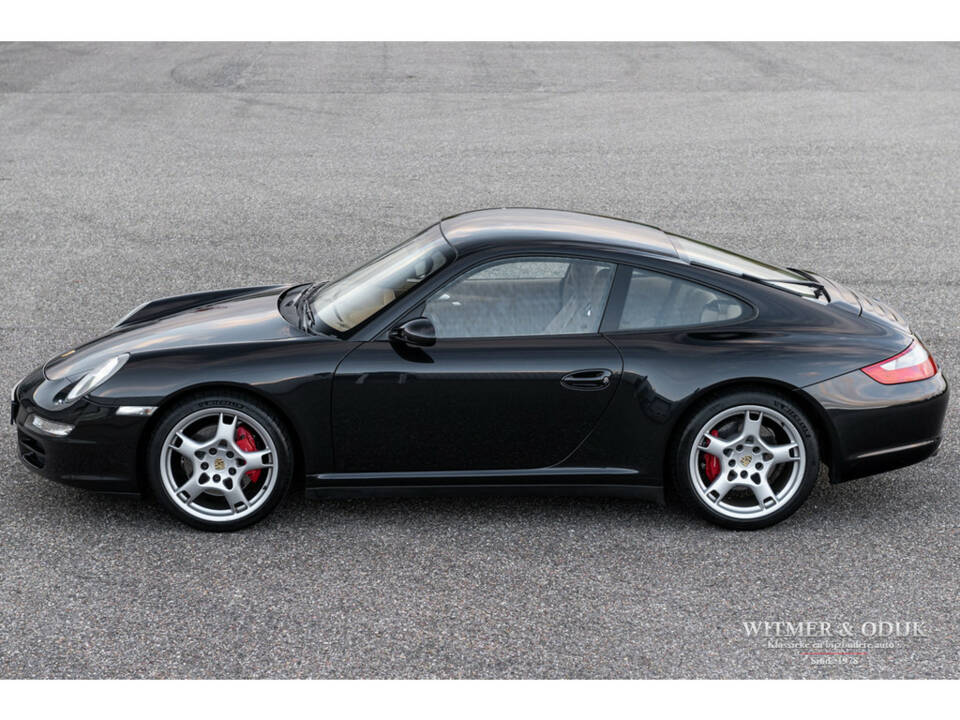 Bild 8/26 von Porsche 911 Carrera 4S (2006)