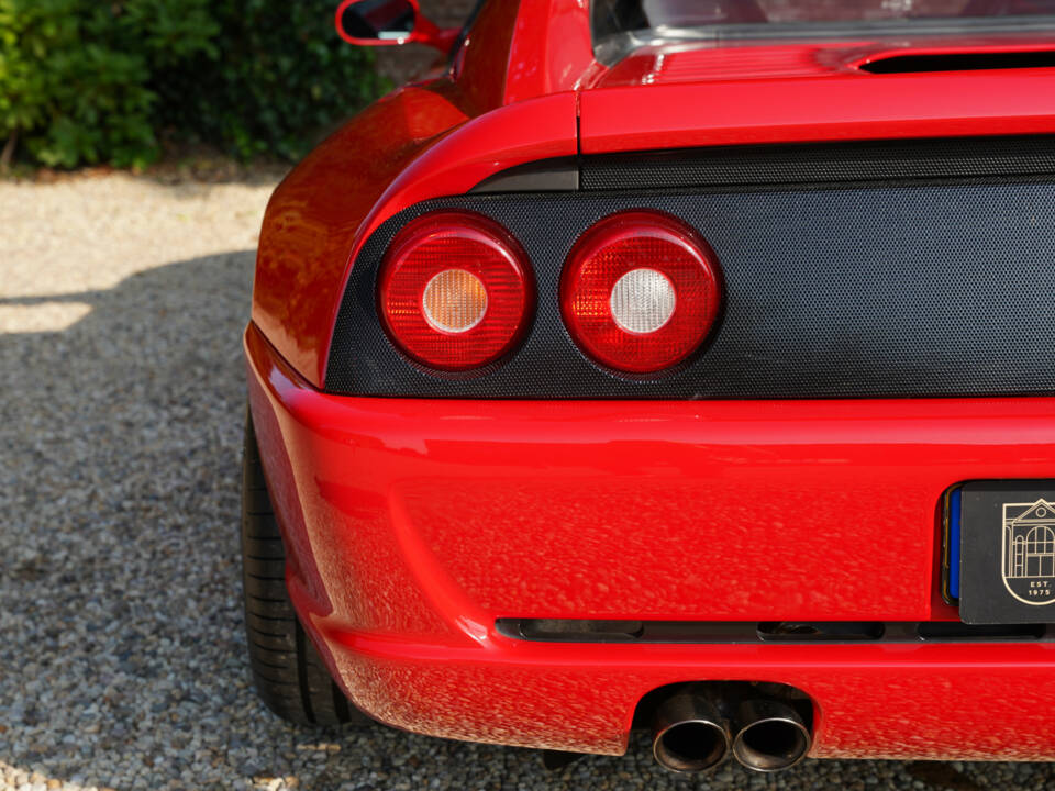 Imagen 22/50 de Ferrari F 355 F1 GTS (1998)