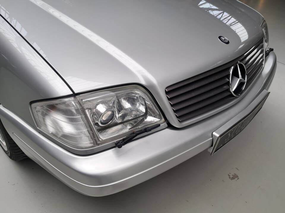 Bild 5/41 von Mercedes-Benz SL 320 (1998)