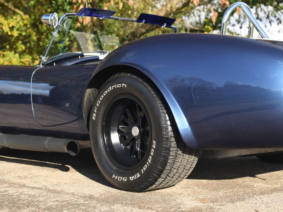 Image 33/50 de AC Cobra 427 (1999)