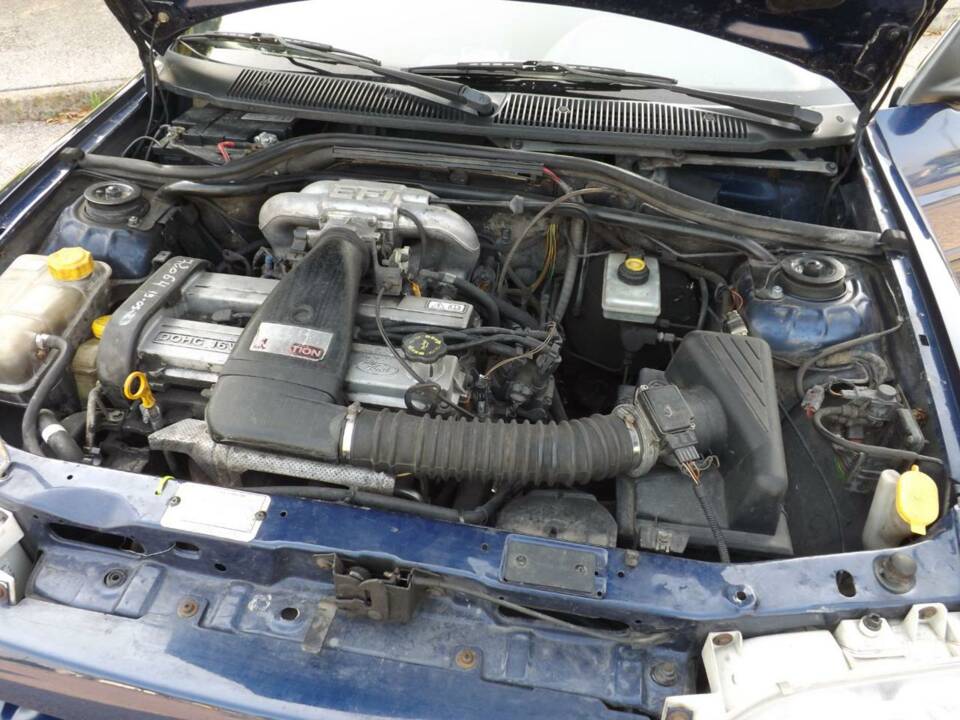 Immagine 49/50 di Ford Escort 1.8 16v (1992)