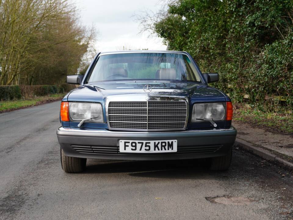 Afbeelding 2/20 van Mercedes-Benz 500 SE (1988)