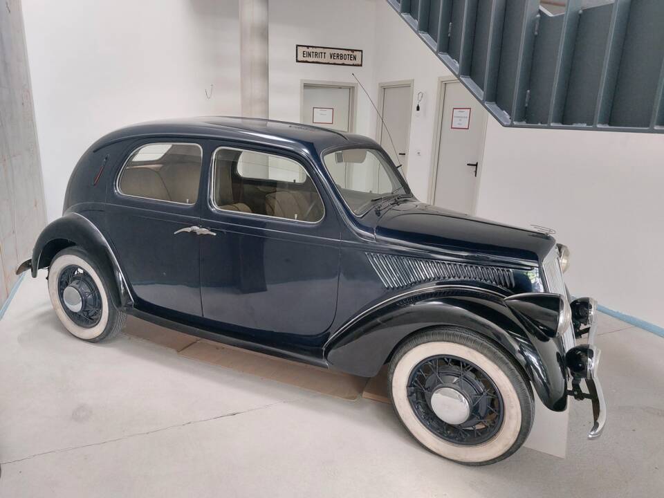 Image 2/27 of Lancia Ardea (1939)