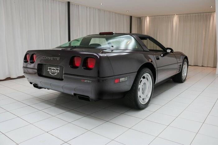 Image 6/6 of Chevrolet Corvette ZR1 (1992)