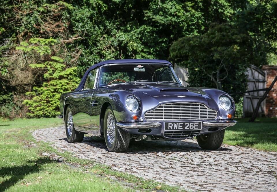 Image 1/30 de Aston Martin DB 6 Volante (1967)