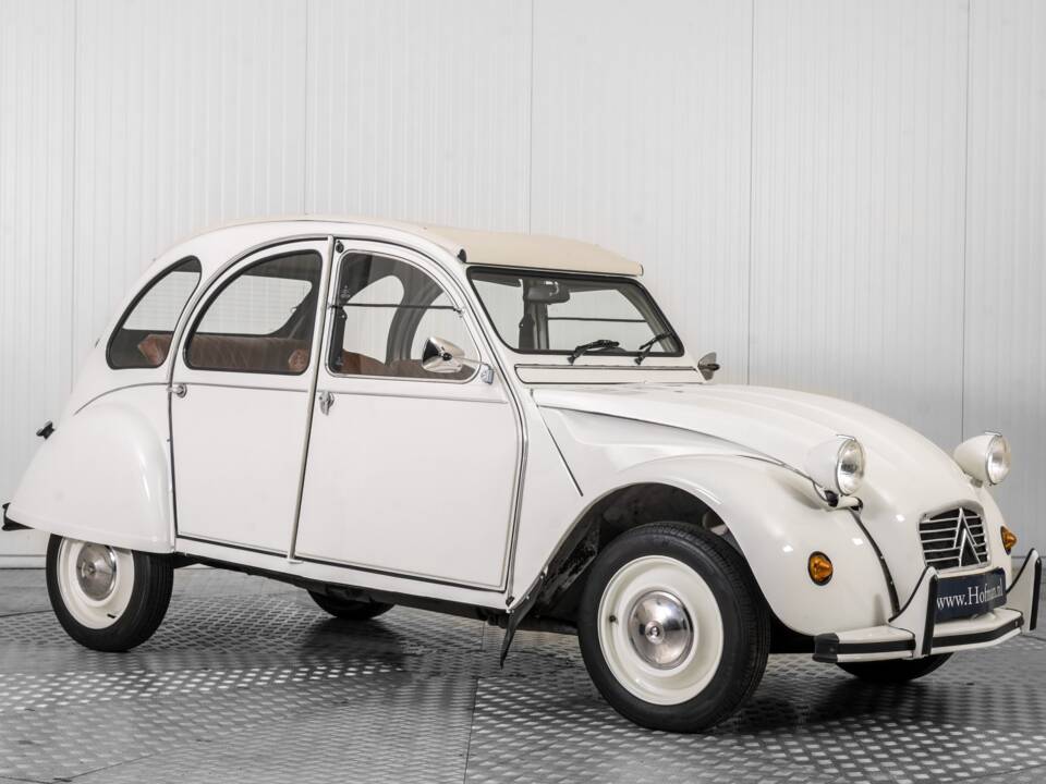 Bild 39/60 von Citroën 2 CV 6 Club (1989)