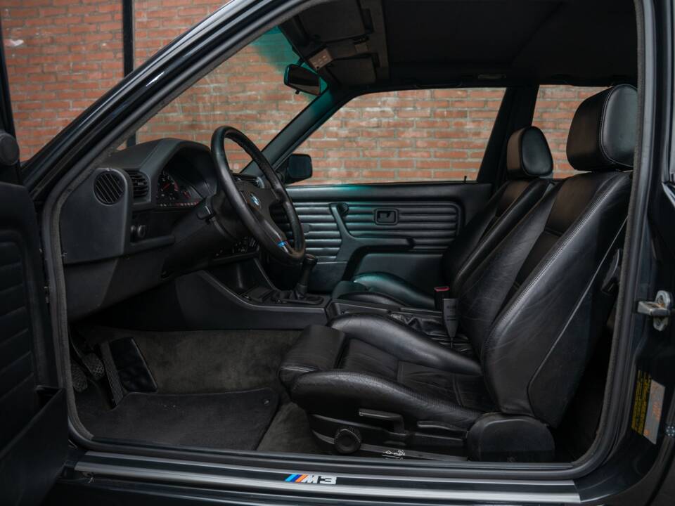 Bild 62/99 von BMW M3 (1986)