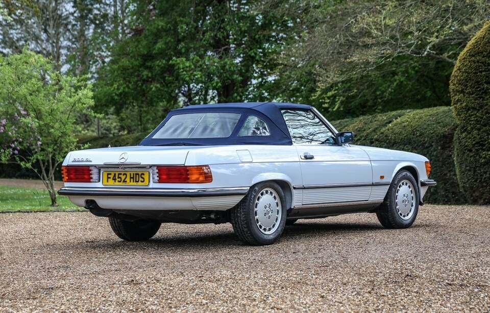 Afbeelding 3/50 van Mercedes-Benz 300 SL (1989)