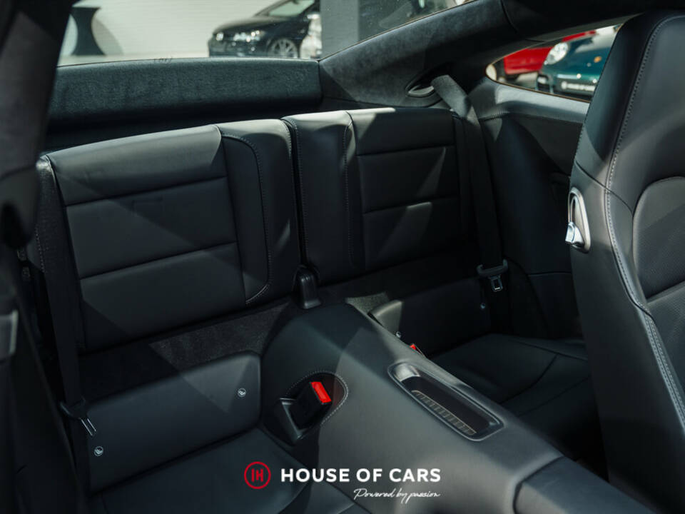 Image 19/25 of Porsche 911 Carrera 4S (2014)