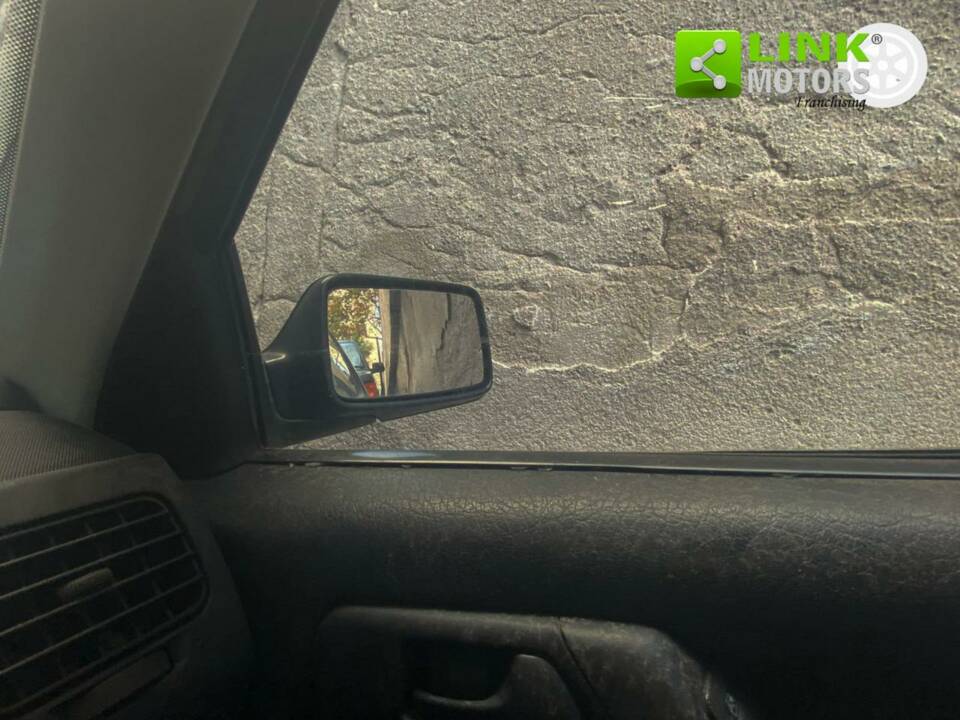 Image 19/31 de Volkswagen Golf III 2.0 16V GTI (1995)